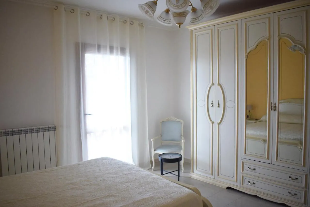 B&B La Casa Di Adriana Rocca Di Papa Italy